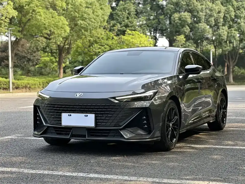 Changan UNI-V 1.5T Premium Model 2023