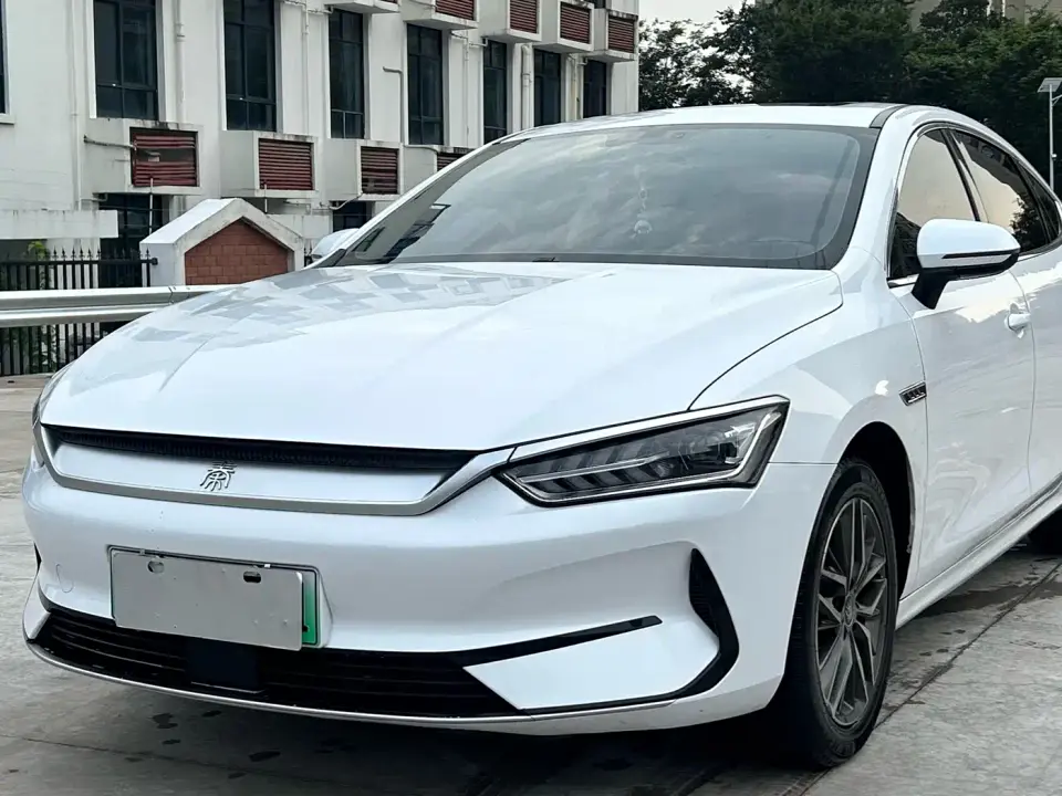 BYD Qin PLUS EV 400KM Luxury Model 2022