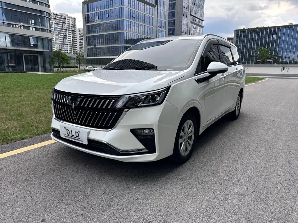Wuling Motors Wuling Jiachen 1.5T CVT Smart Luxury 2022