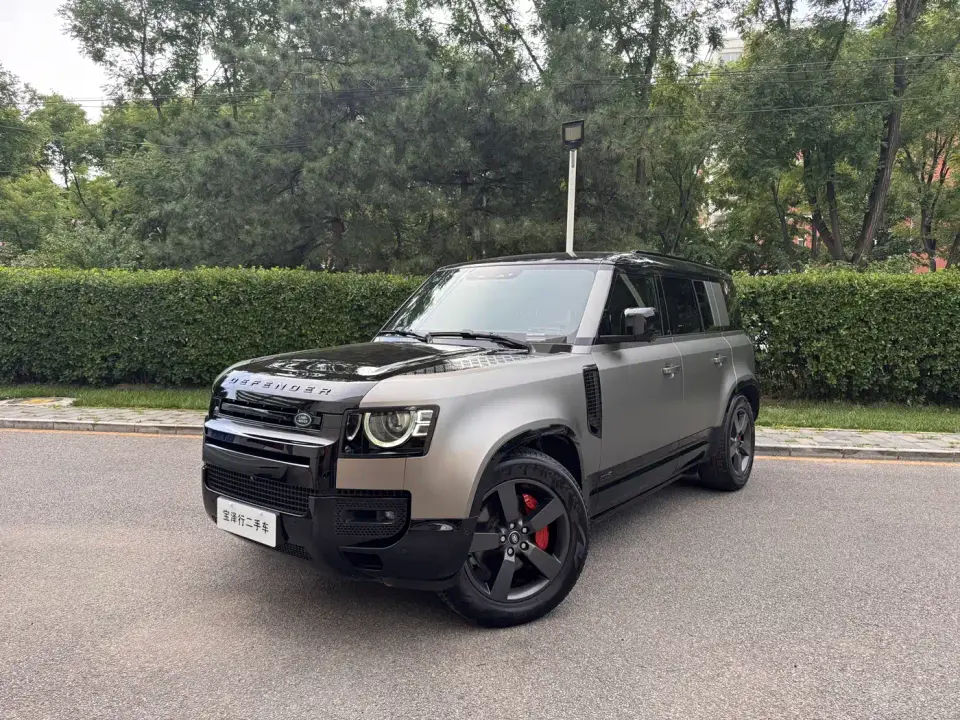 Land Rover Defender 110 3.0T P400 X 2025
