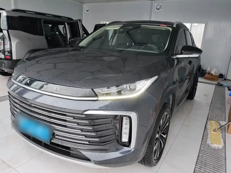 Exeed Lingyun 300T 2WD Starlight Edition 2024