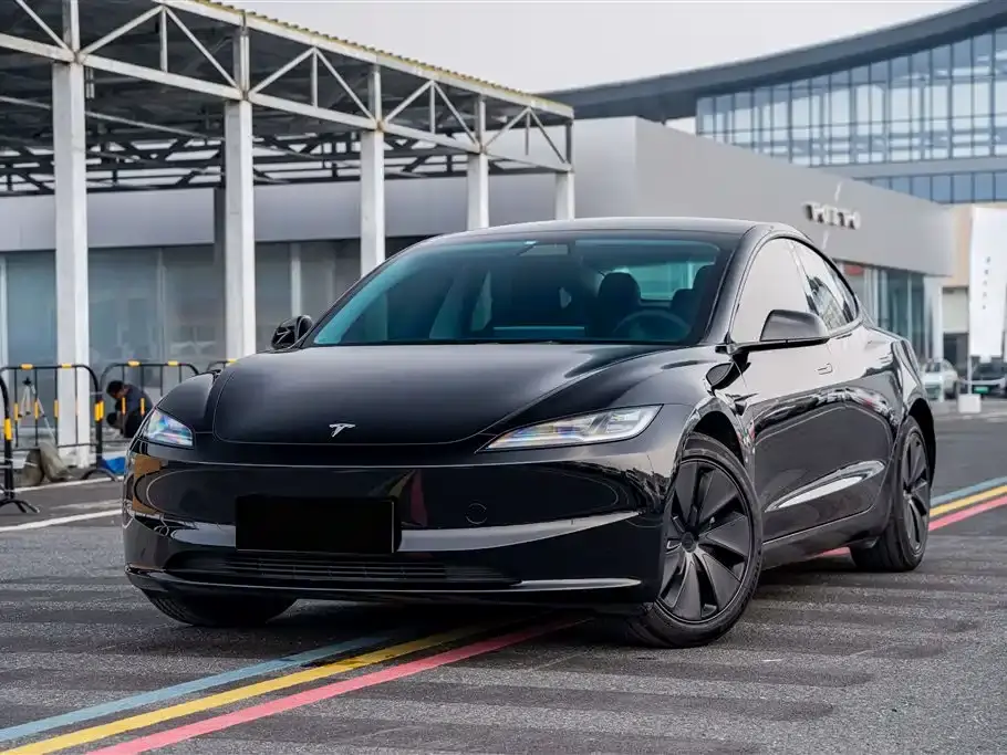 Tesla Model 3 Long Range All-Wheel Drive 2023