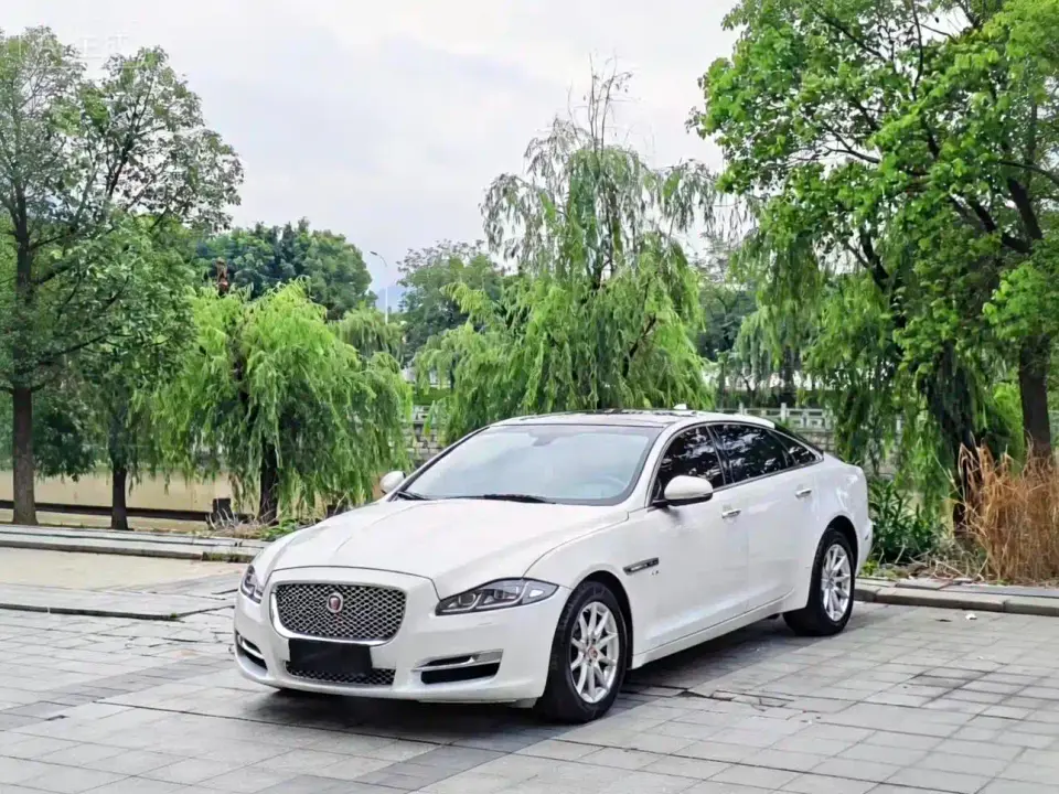 Jaguar XJ XJL 3.0 SC 2WD Elegance Business Edition 2019