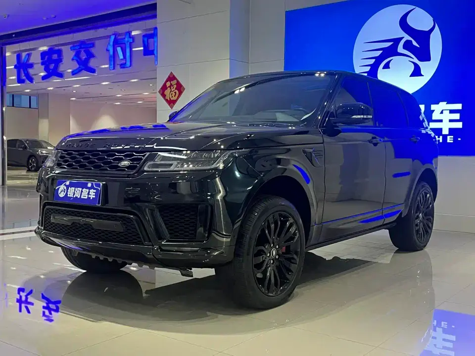 Land Rover Range Rover Sport 3.0 L6 Gloss Black Edition 2021
