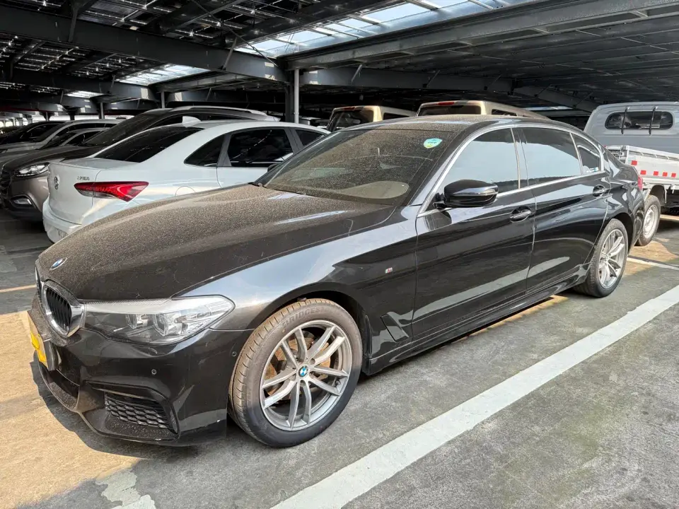 BMW 5 Series 525Li M Sport Package 2020