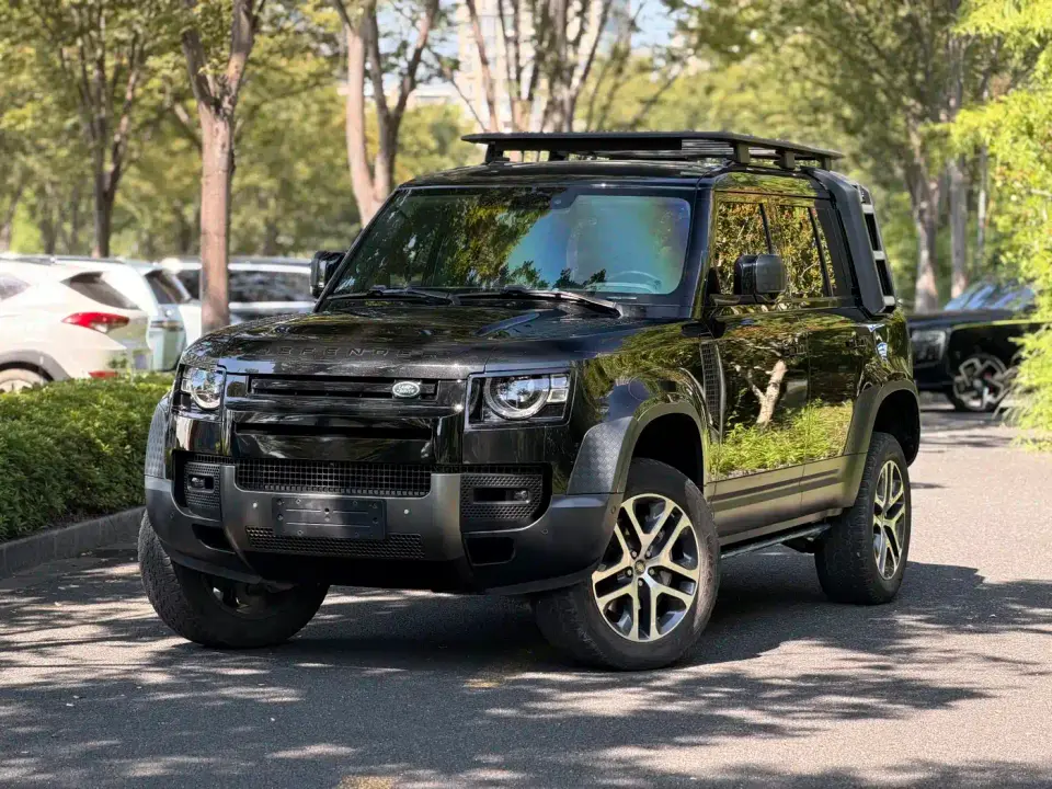 Land Rover Defender 110 P400 Dark Special Edition 2021