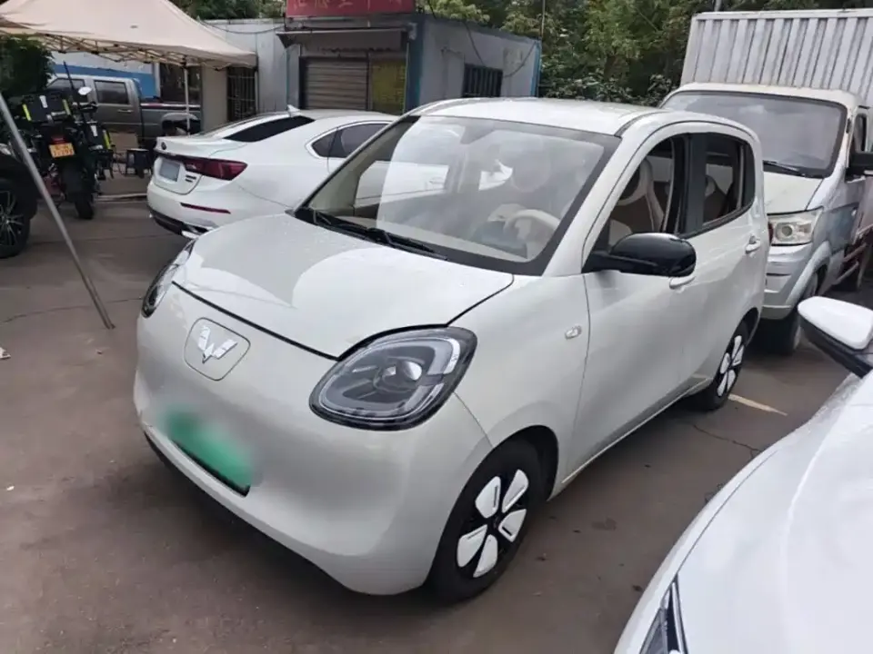 Wuling Motors Hongguang MINIEV 4-Door Advanced 2025