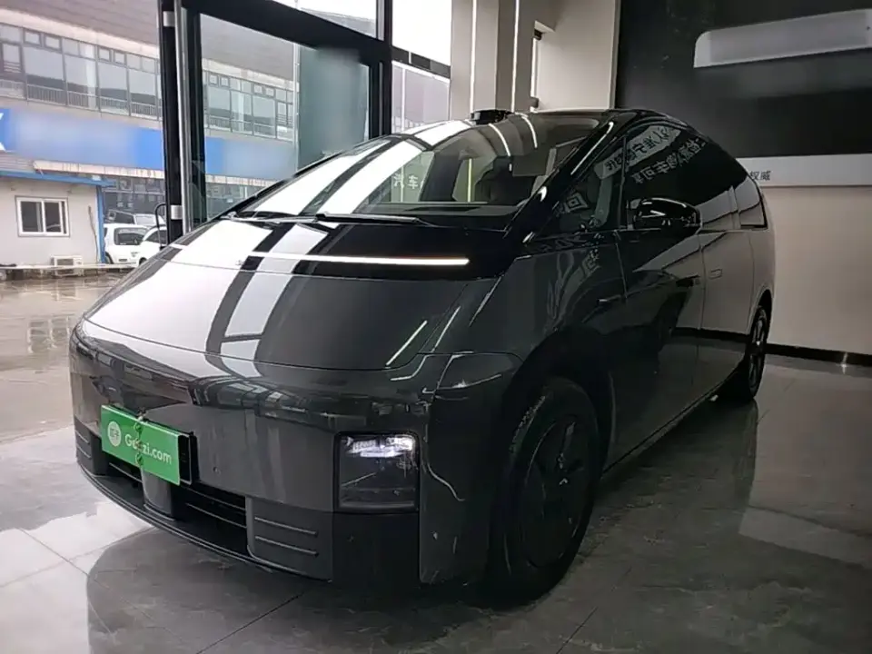 Li Auto MEGA Ultra Smart Renewal Edition 2025