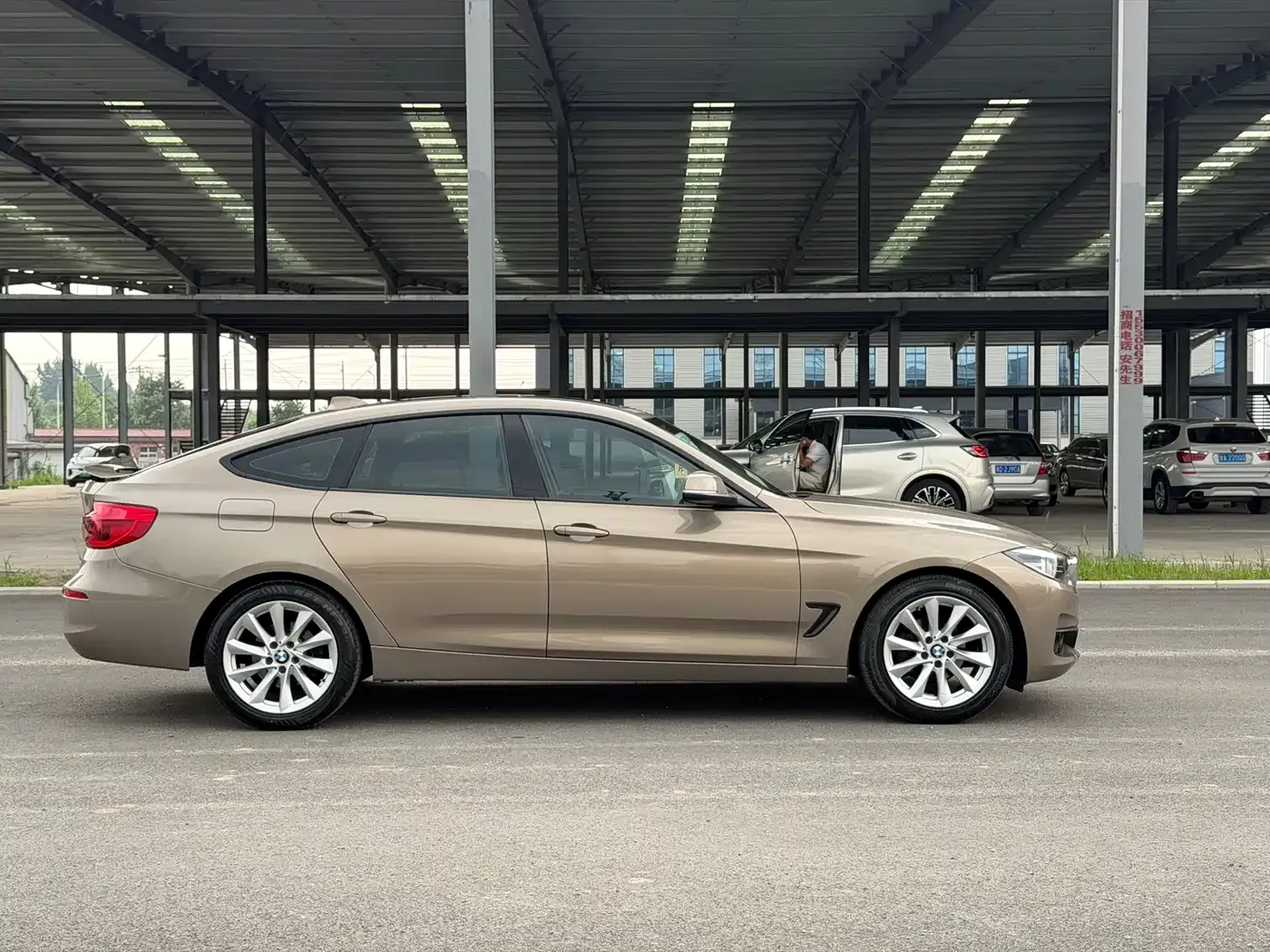BMW 3 Series GT 320i Fashion Model 2019 — фото 3