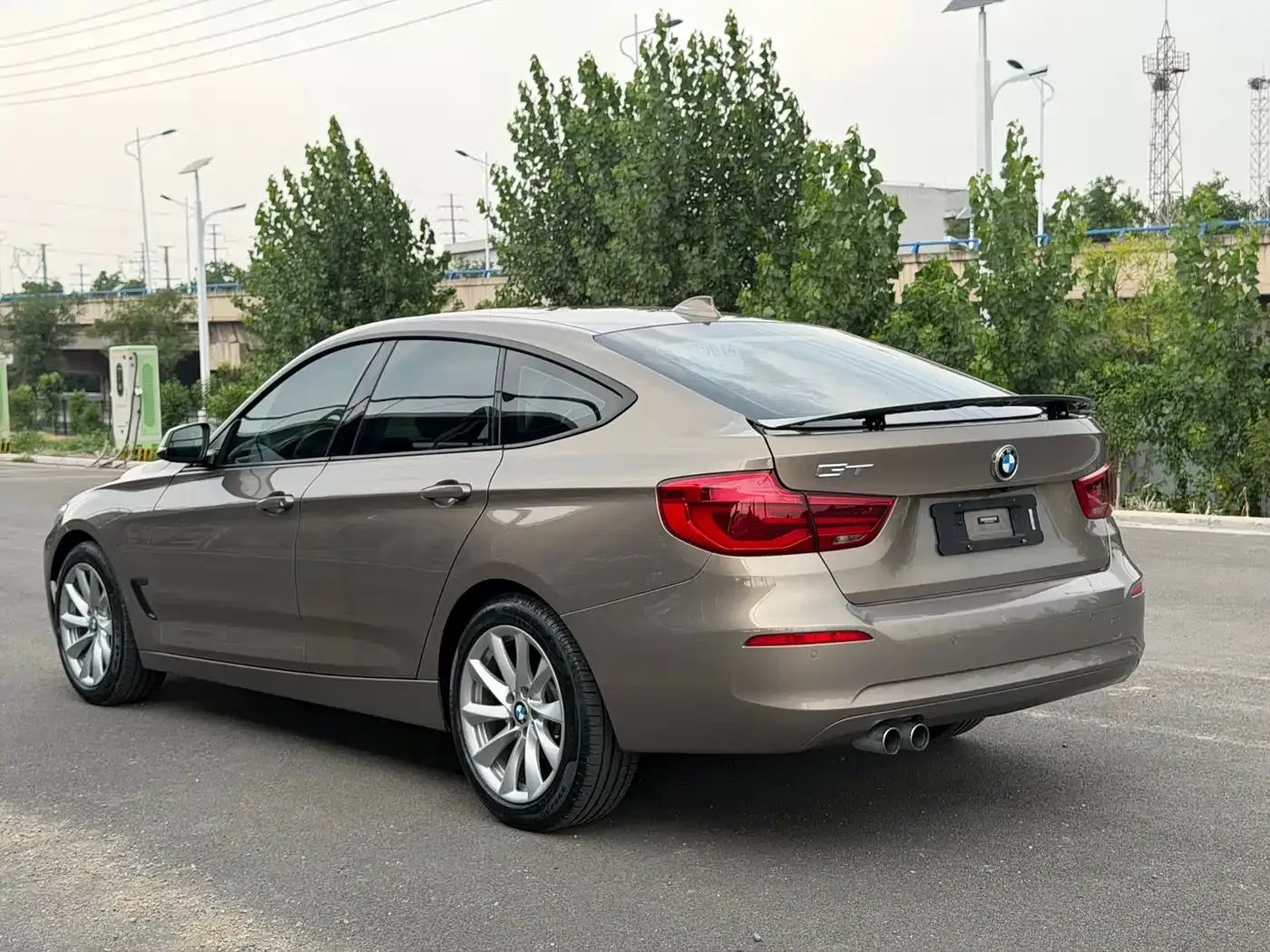 BMW 3 Series GT 320i Fashion Model 2019 — фото 8