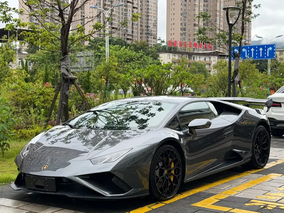 Lamborghini Huracán Huracán EVO RWD 2022