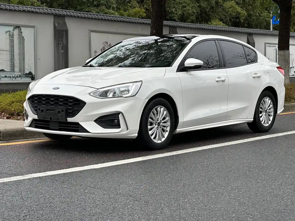 Ford Focus Sedan EcoBoost 180 Automatic Sharp Trend Type 2020