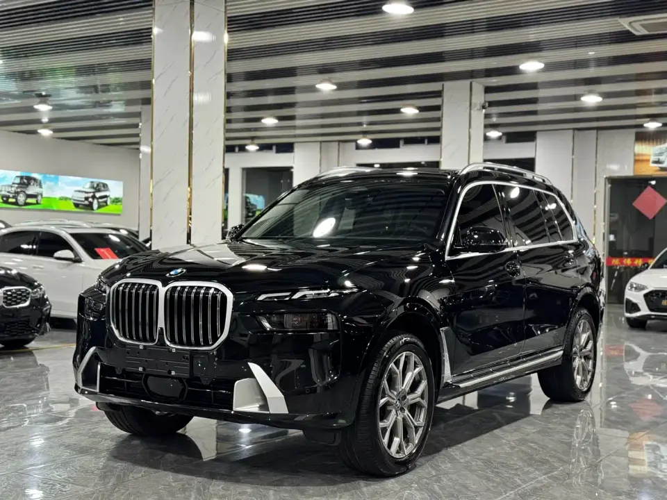 BMW X7 xDrive40i Leading Luxury Package 2024