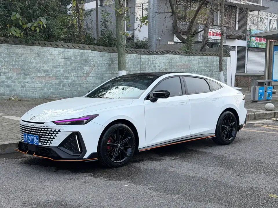 Changan UNI-V 2.0T Leading Speed Edition 2023