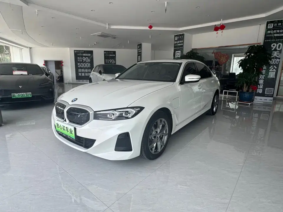 BMW i3 eDrive 35 L 2024