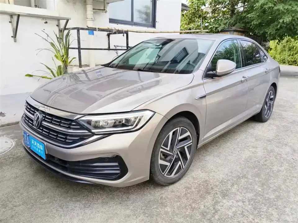 Volkswagen Sagitar 300TSI DSG Surpassing Edition 2023