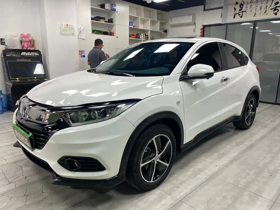 Honda Vezel 1.5L CVT Pioneer 2021