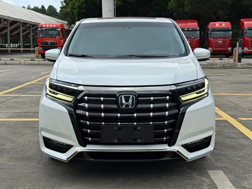 Honda Elysion 2.0L e:HEV Luxury 2022