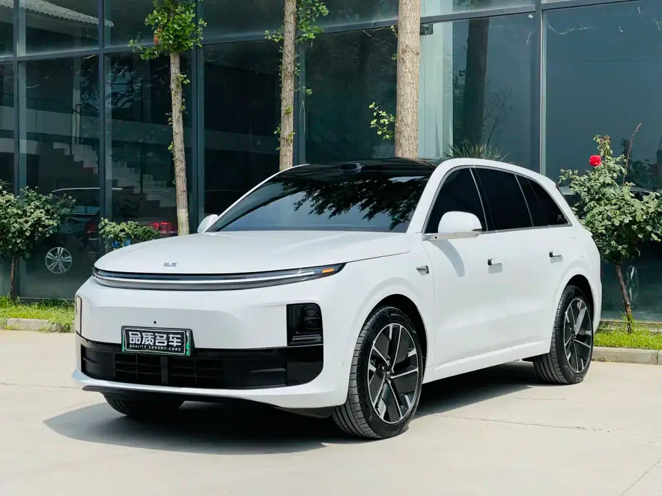 Li Auto L6 Pro Smart Renewal Edition 2025