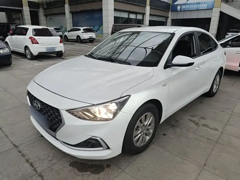 Hyundai Elantra 1.6L Automatic Pleasing Edition GL China VI 2020