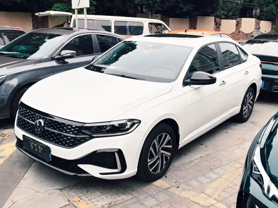 Volkswagen Lavida Model 300TSI DSG Starlight Full Comfort Edition 2024