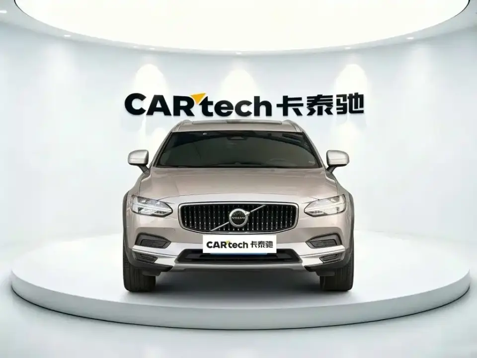 Volvo V90 Cross Country B5 AWD Smart Distance Edition 2023