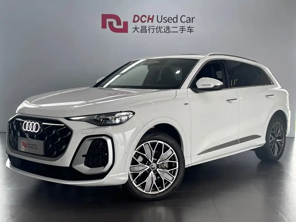 Audi Q5L Model Base Version 2026