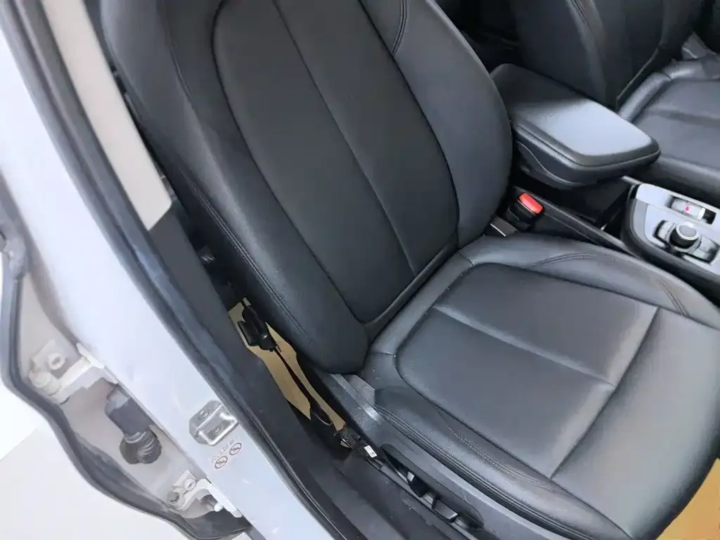 BMW X1 sDrive18Li Fashion Model 2019 — фото 20