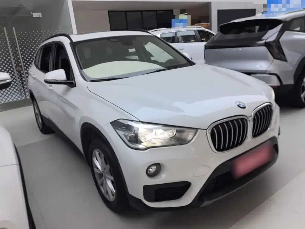 BMW X1 sDrive18Li Fashion Model 2019 — фото 22