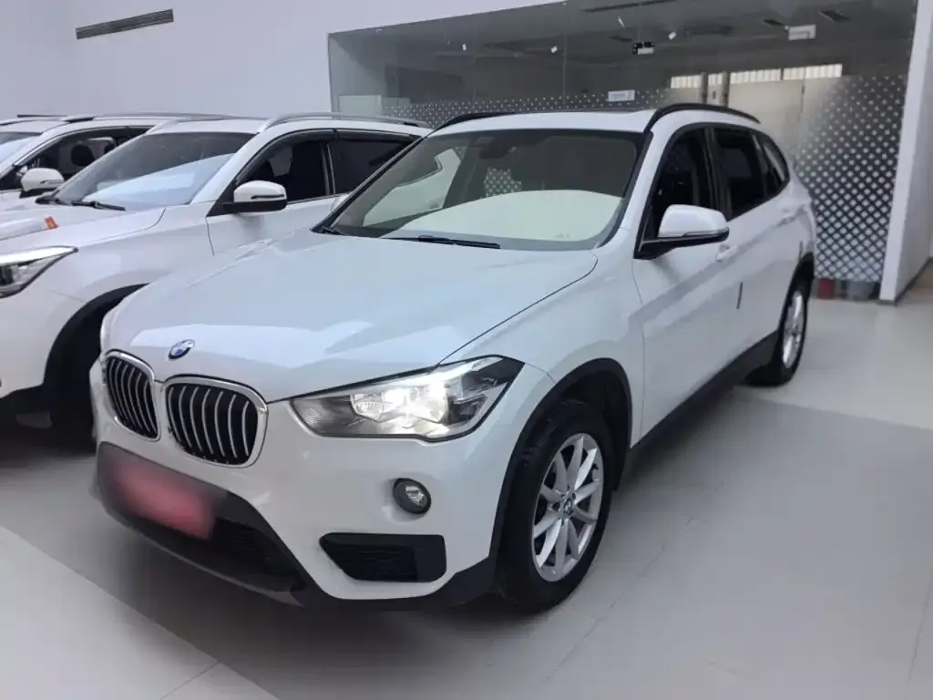 BMW X1 sDrive18Li Fashion Model 2019 — фото 2