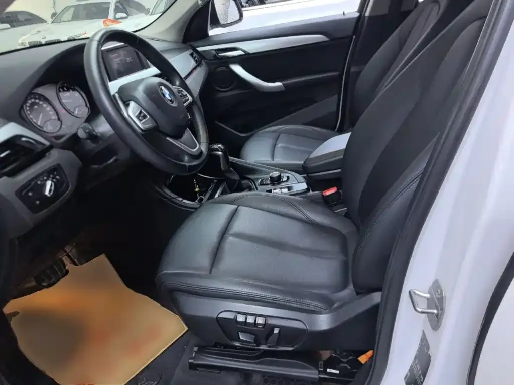 BMW X1 sDrive18Li Fashion Model 2019 — фото 11