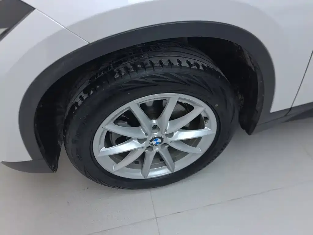BMW X1 sDrive18Li Fashion Model 2019 — фото 25