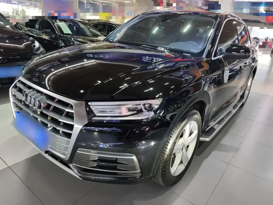 Audi Q5L Facelift 40 TFSI Honor Progressive 2021