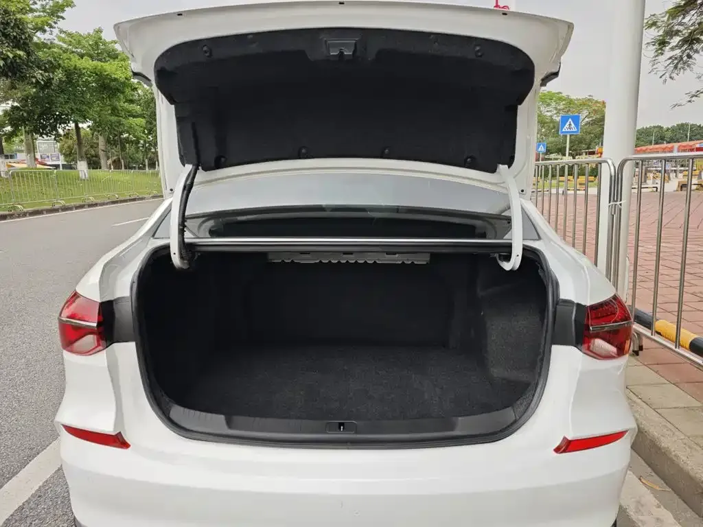 Chevrolet Monza Mild Hybrid RS 330T Automatic Comfort Edition 2022 — фото 20