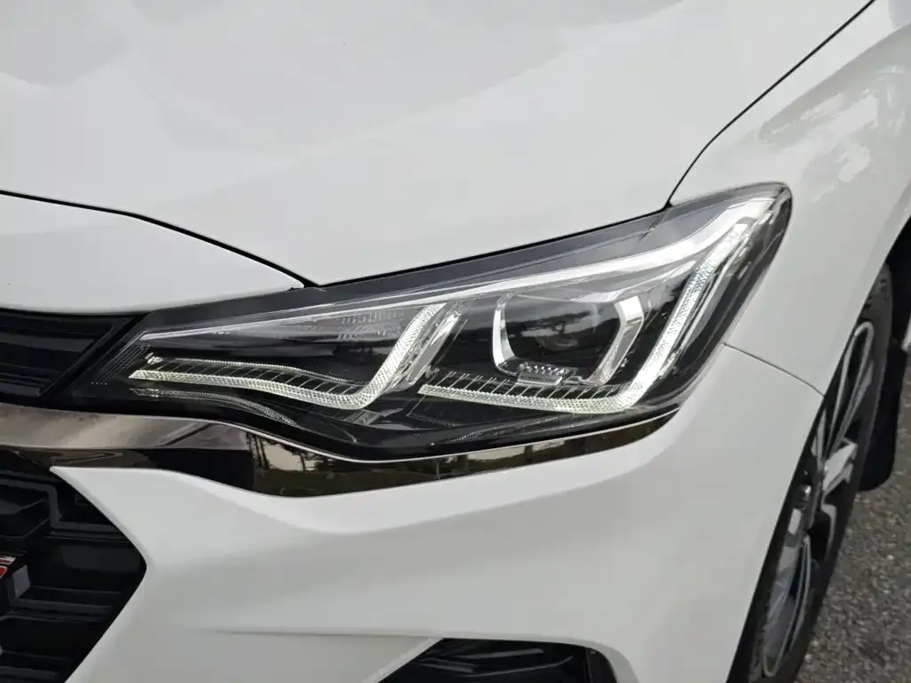Chevrolet Monza Mild Hybrid RS 330T Automatic Comfort Edition 2022 — фото 3