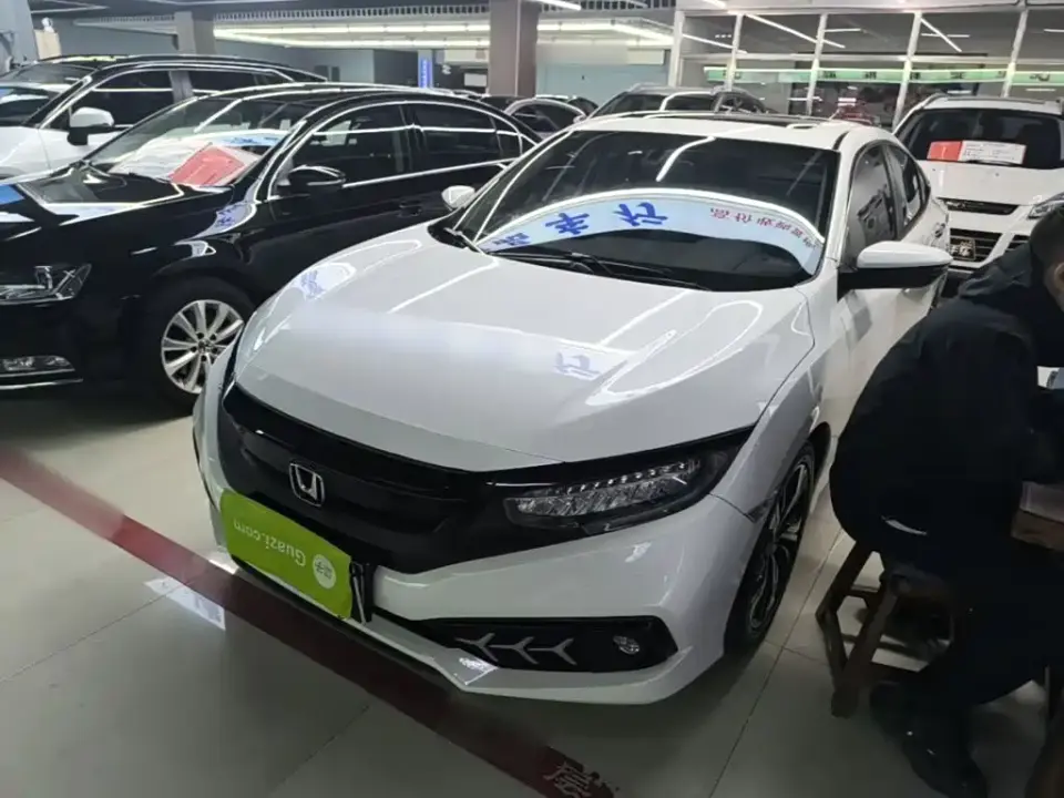 Honda Civic 220TURBO CVT Luxury Edition 2021