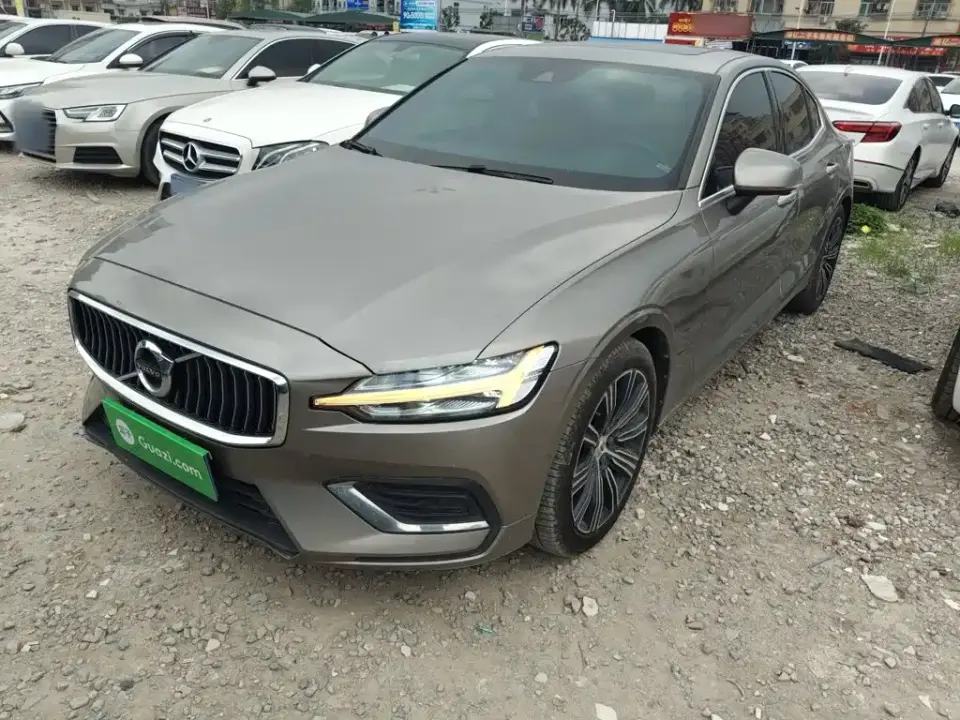 Volvo S60 B4 Smart Vision Luxury Edition 2021