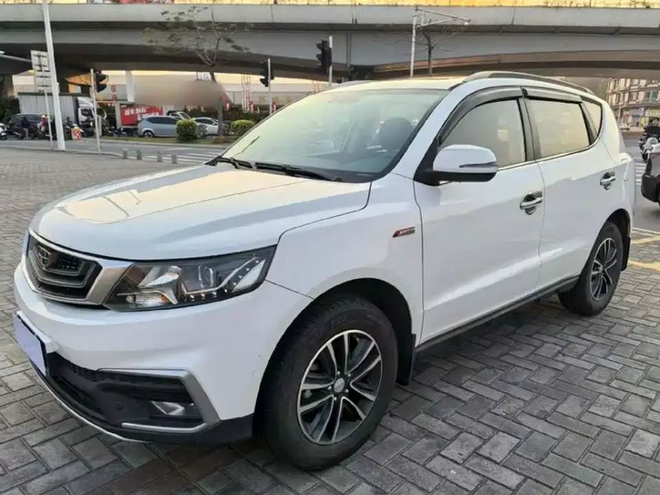 Geely Emgrand X6 1.4T CVT 4G Connected Luxury 2019