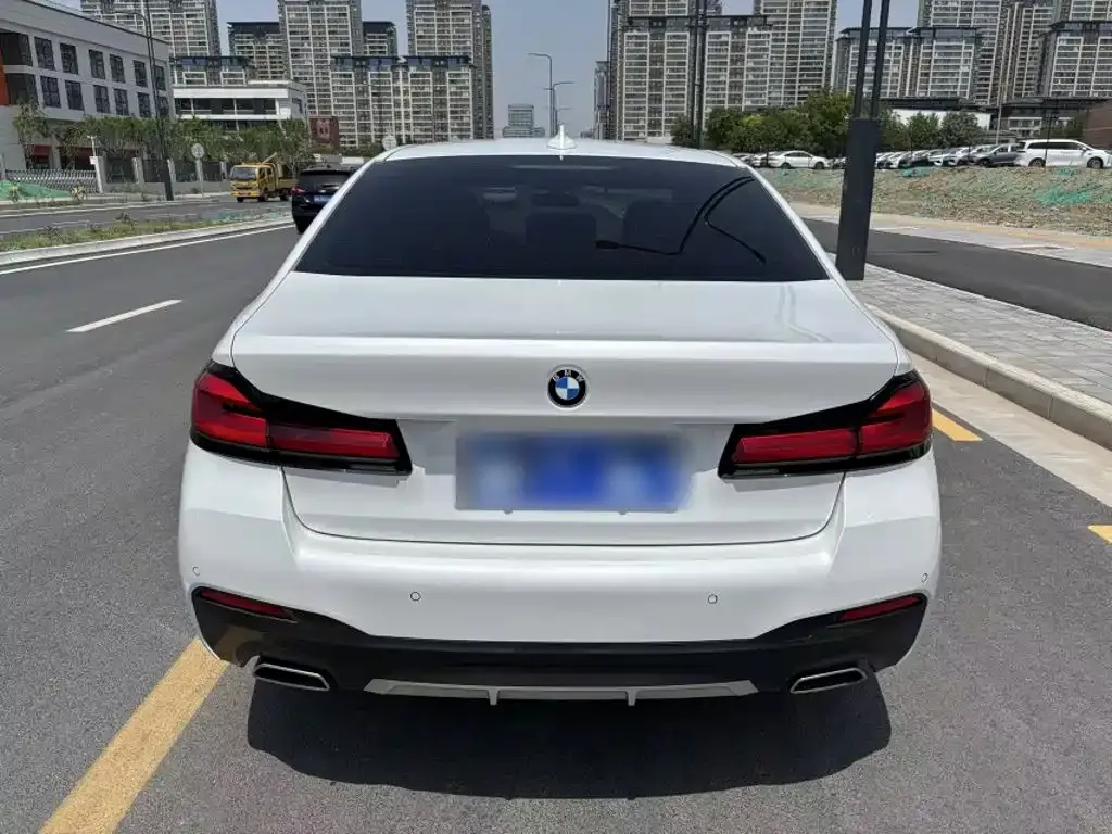 BMW 5 Series Model Second Facelift 525Li M Sport Package 2023 — фото 6