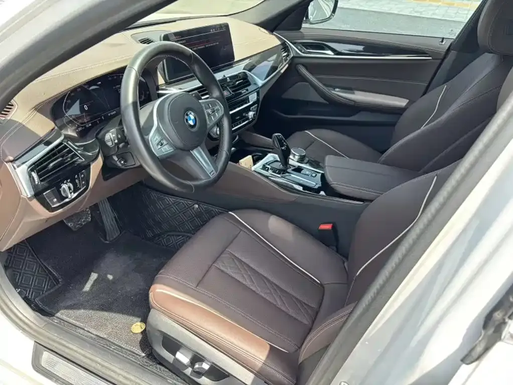 BMW 5 Series Model Second Facelift 525Li M Sport Package 2023 — фото 9