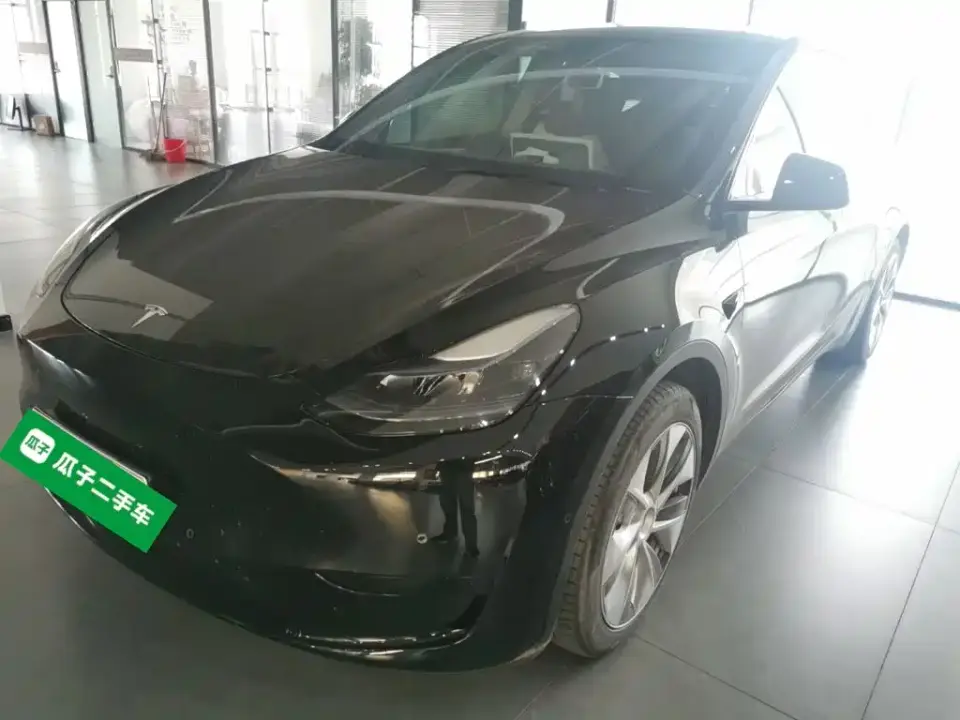Tesla Model Y Facelift Rear-Wheel Drive Version 2023