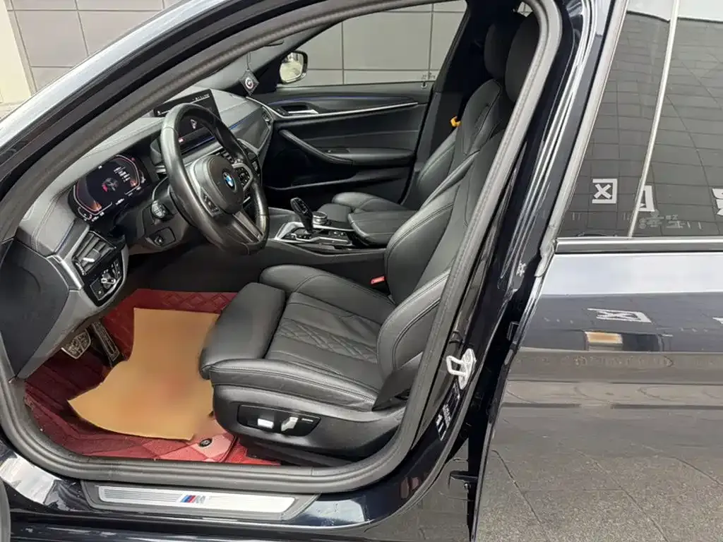 BMW 5 Series (Import) 525i M Sport Package 2022 — фото 14