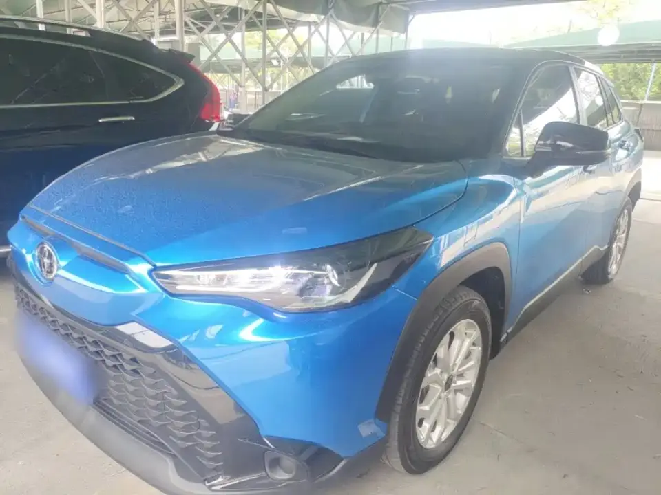 Toyota Frontlander 2.0L CVT Leading Edition 2022
