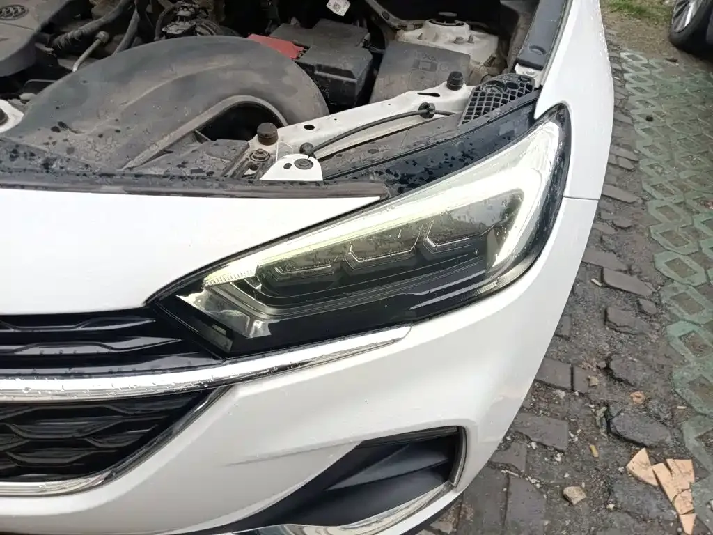 Buick Encore GX 332T CVT FWD Luxury 2023 — фото 22
