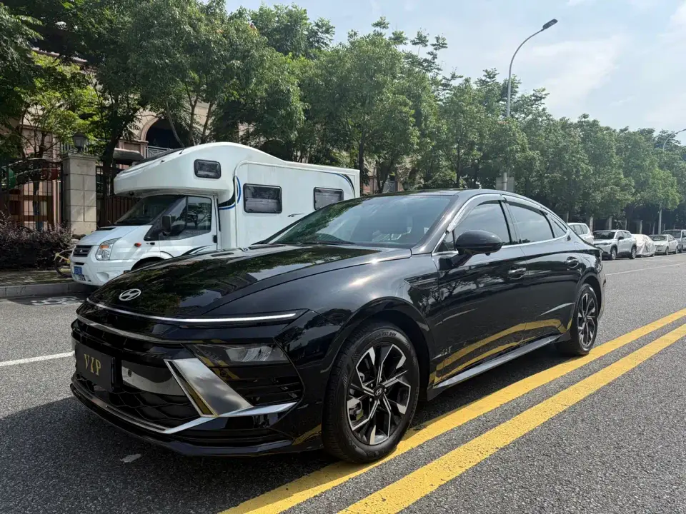 Hyundai Sonata 1.5T Pro 2025