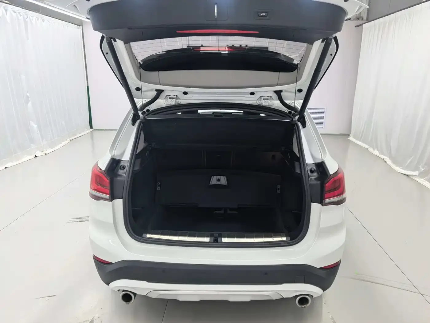 BMW X1 sDrive20Li Fashion 2022 — фото 18
