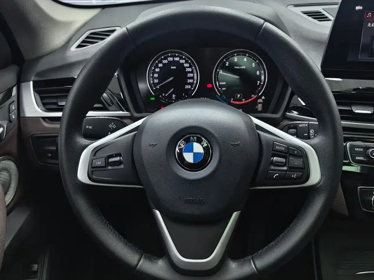 BMW X1 sDrive20Li Fashion 2022 — фото 7