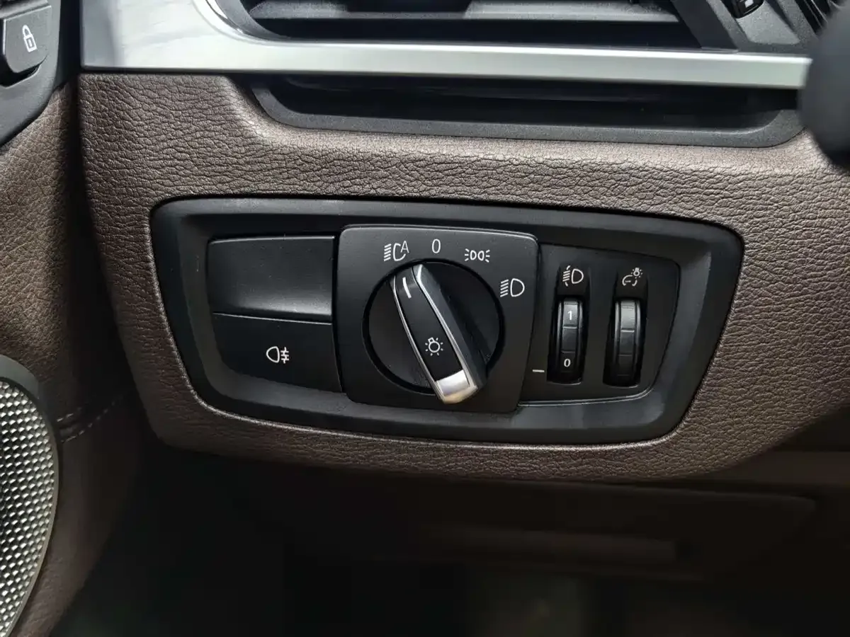 BMW X1 sDrive20Li Fashion 2022 — фото 14