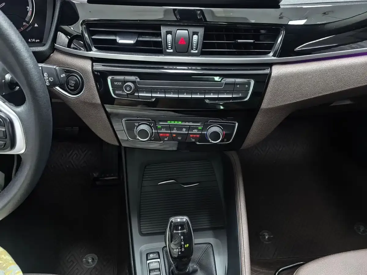 BMW X1 sDrive20Li Fashion 2022 — фото 10