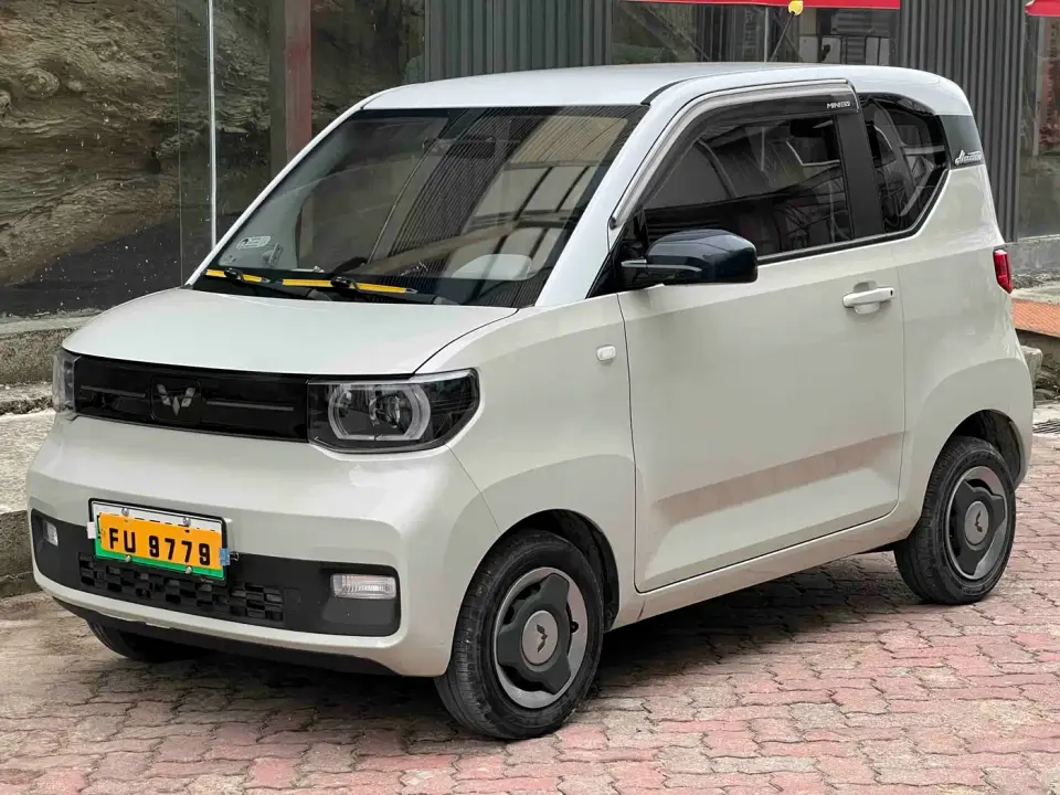 Wuling Motors Hongguang MINIEV Macaron Premium LFP 2023